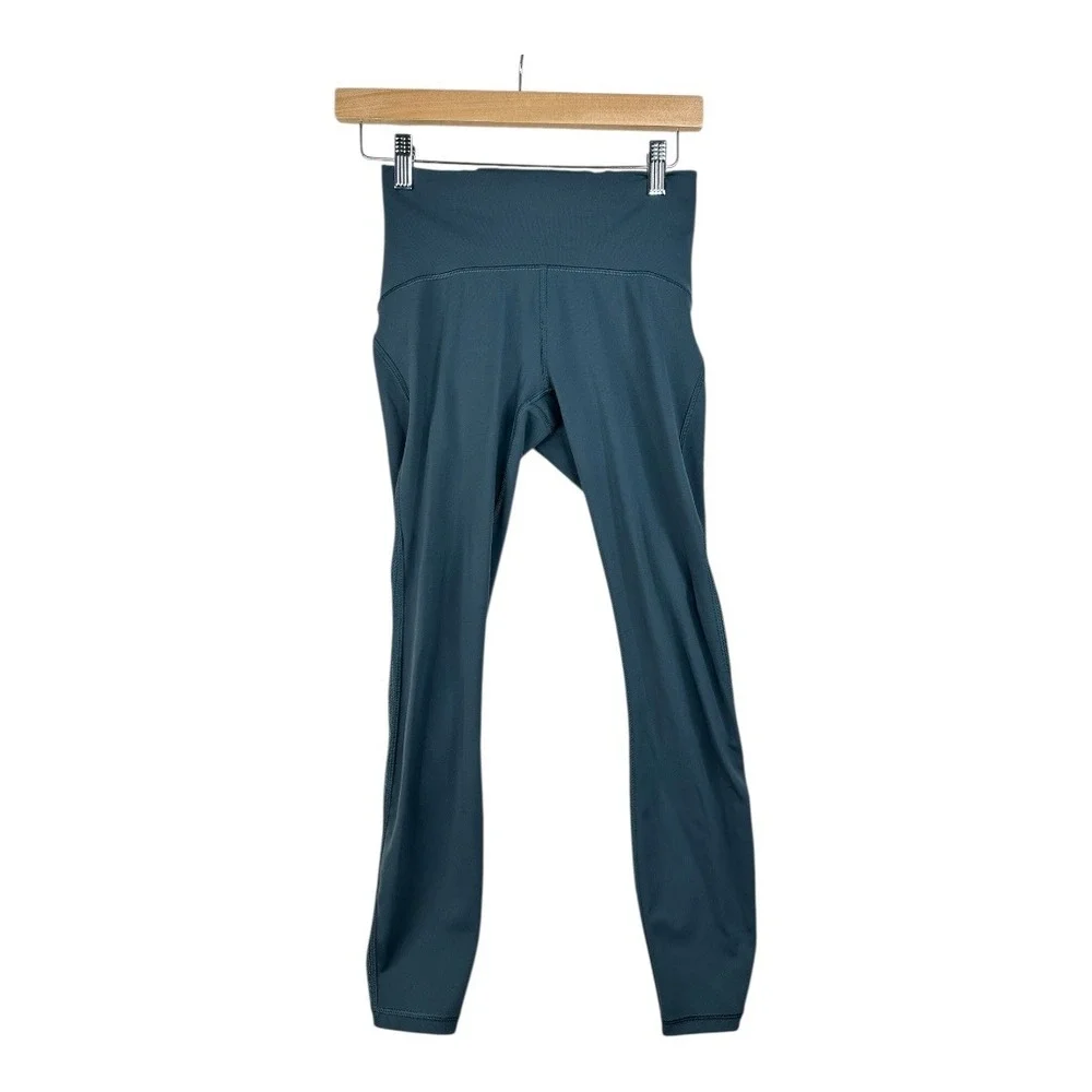 Lululemon Womens Align Cropped‎ Mesh Detail Leggings size 4 Nebula Gray